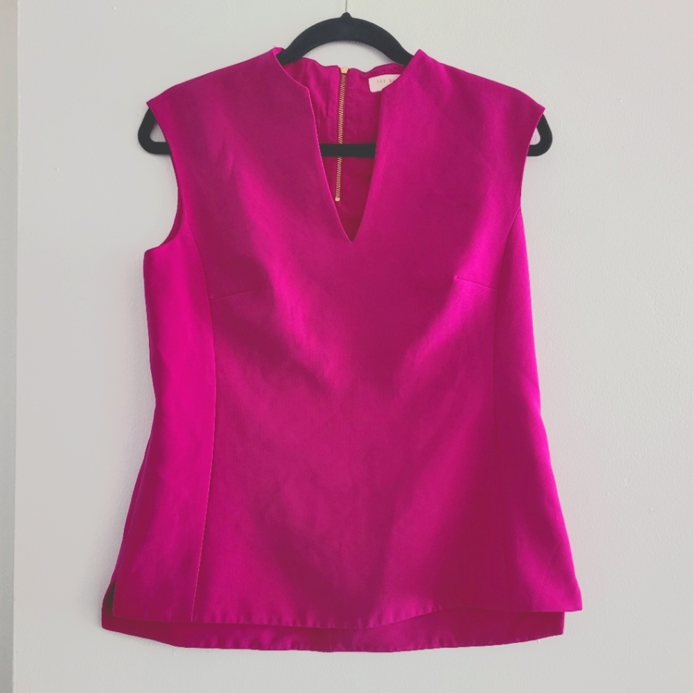 Ted Baker pink sleevless vneck top size 2